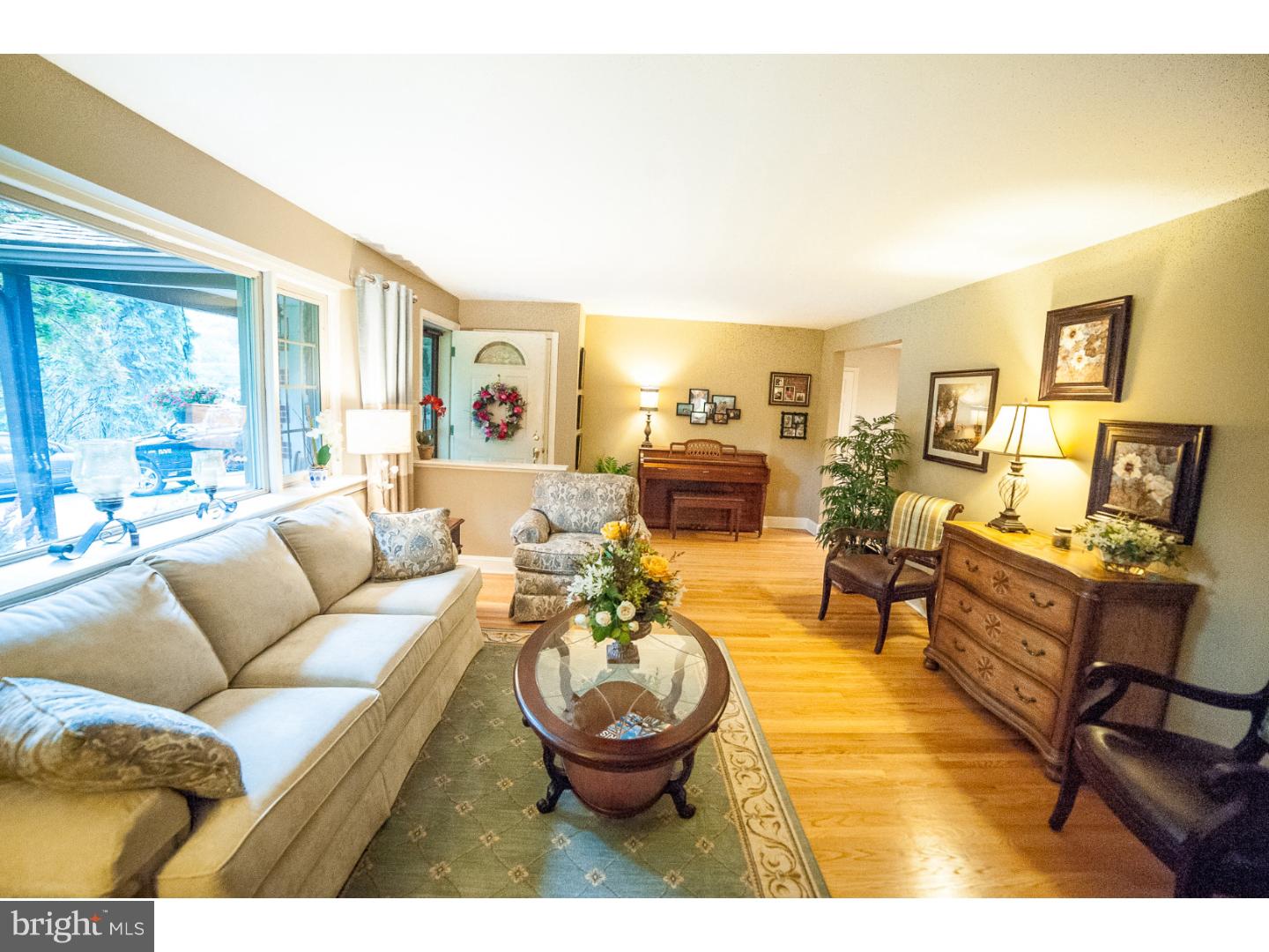 343 Marple Road Broomall, PA 19008 - Photo 3 of 21 Gallery Image 3