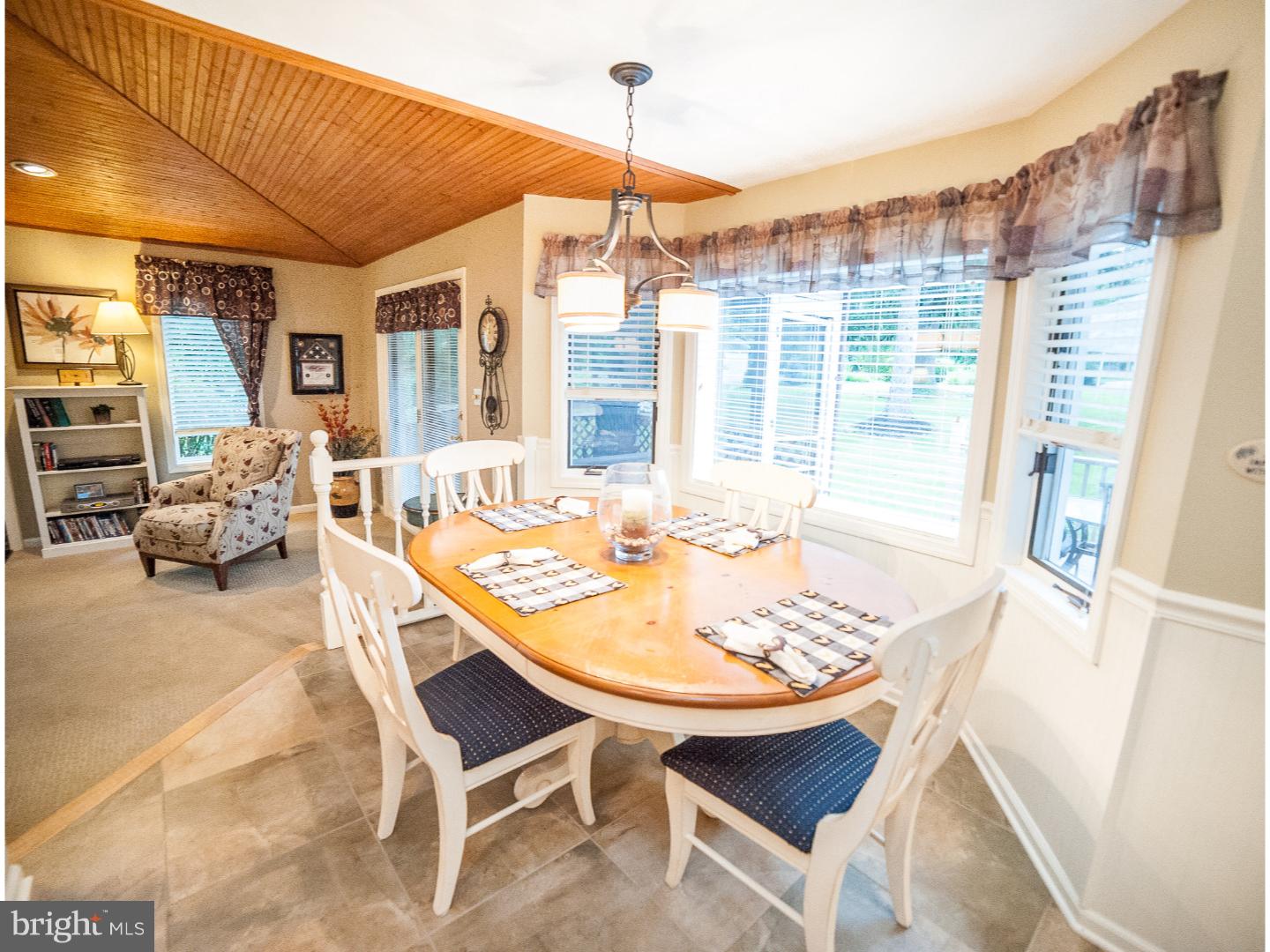 343 Marple Road Broomall, PA 19008 - Photo 7 of 21 Gallery Image 7