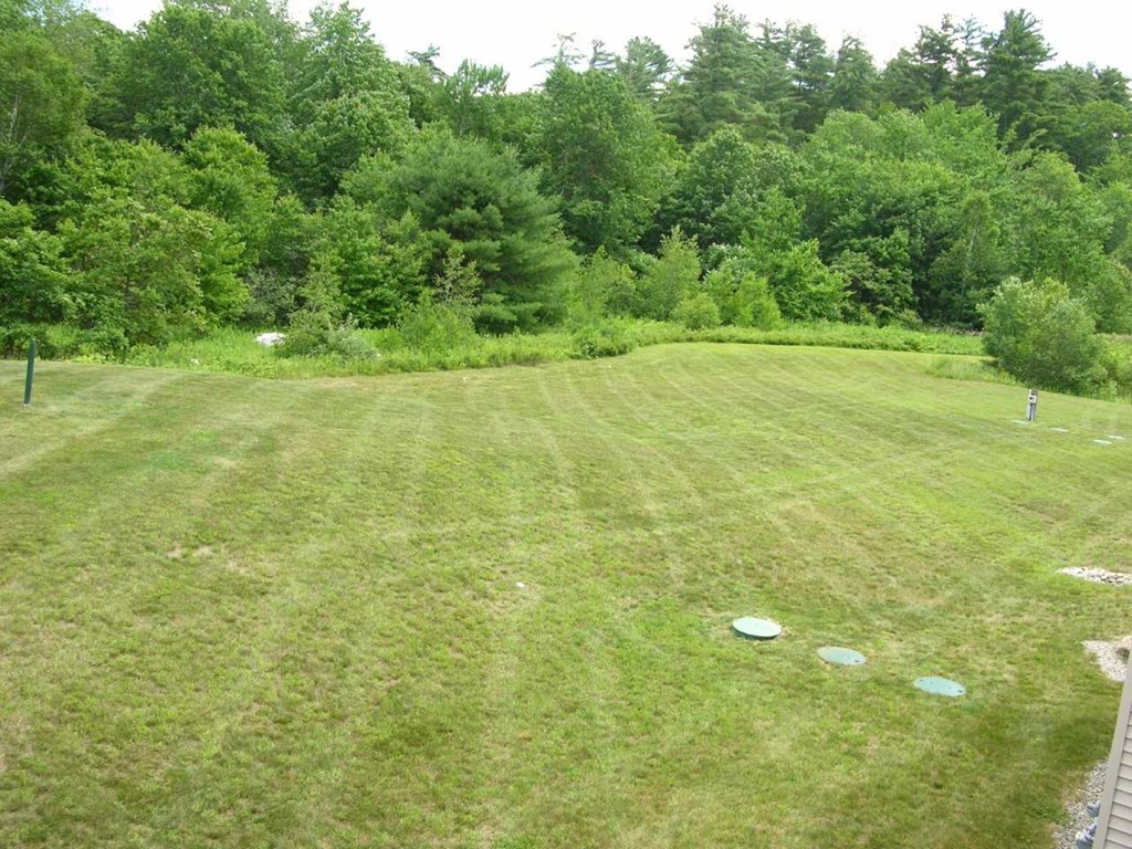 31 Hall Road, Unit 31 Fremont, NH 03044 - Photo 18 of 26