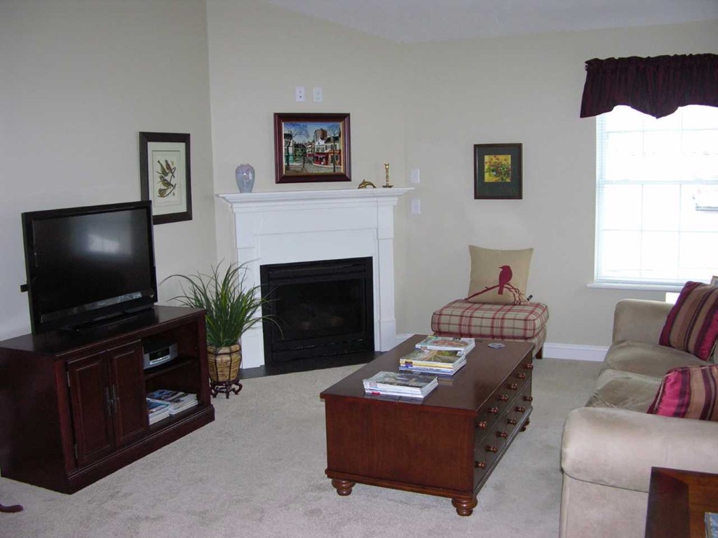 31 Hall Road, Unit 31 Fremont, NH 03044 - Photo 9 of 26