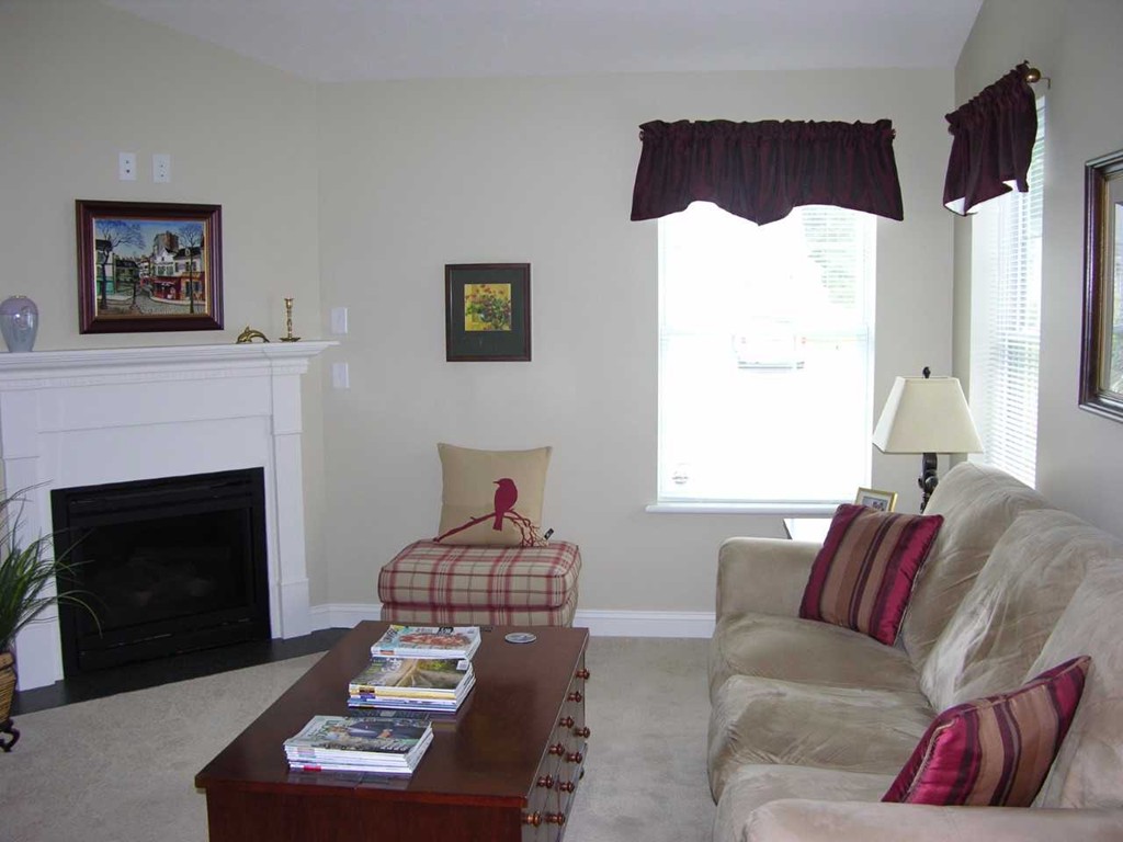 31 Hall Road, Unit 31 Fremont, NH 03044 - Photo 10 of 26