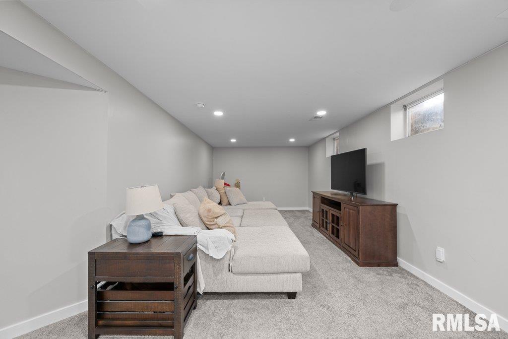 2916 36th Street Moline, IL 61265 - Photo 29 of 56 Gallery Image 29