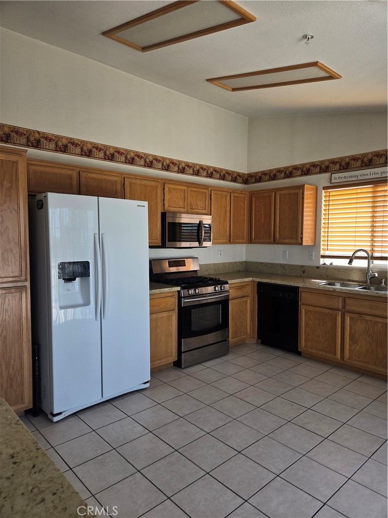 7395 Ayers Rock Road Riverside, CA 92508 - Photo 2 of 12 Spacious Kitchen