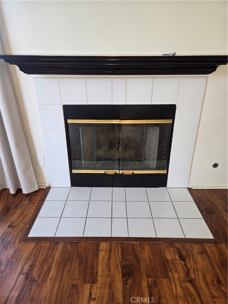 7395 Ayers Rock Road Riverside, CA 92508 - Photo 5 of 12 Fireplace
