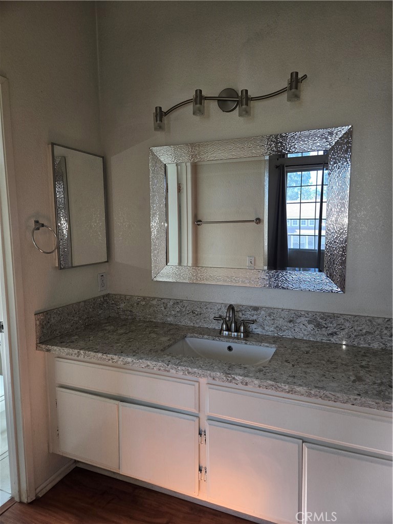 7395 Ayers Rock Road Riverside, CA 92508 - Photo 8 of 12 Primary Bathroom