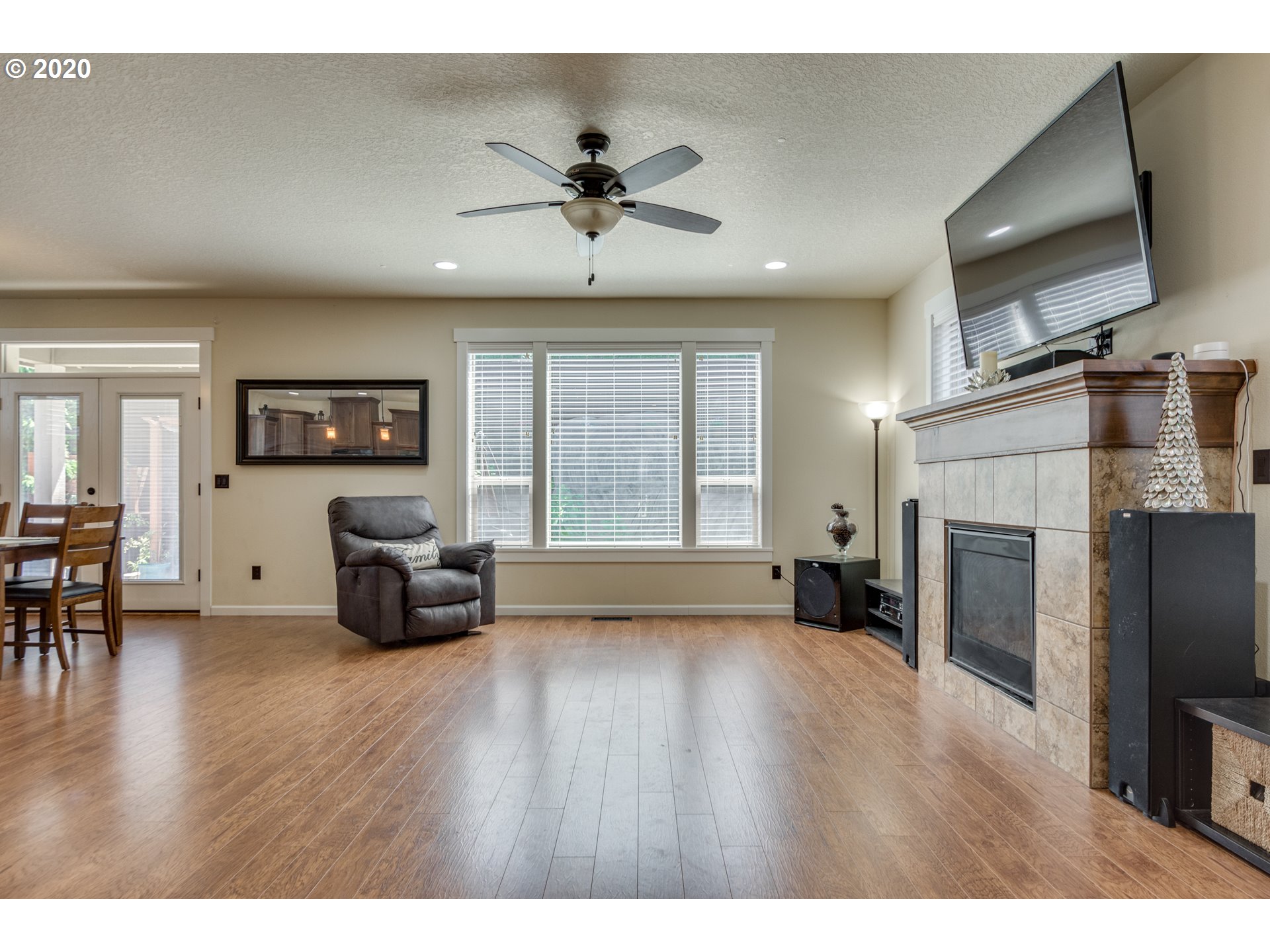 4009 North 5th Way Ridgefield, WA 98642 - Photo 4 of 32 a living room with furniture and a fireplace