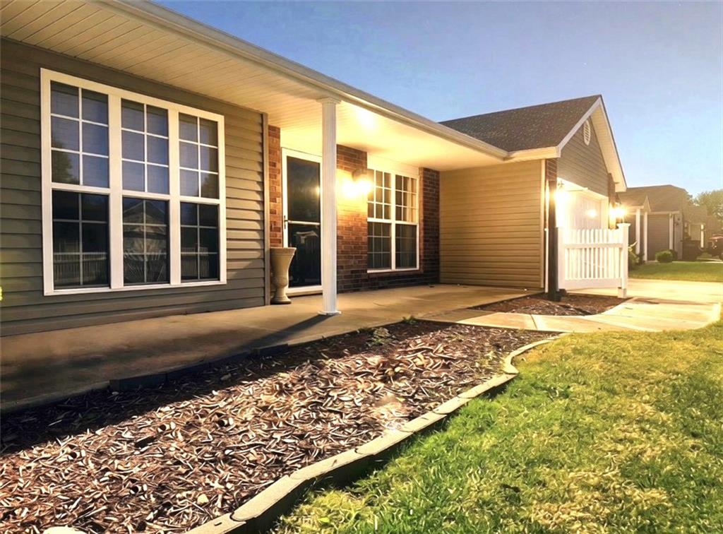 727 Country Lane Raymore, MO 64083 - Photo 1 of 1