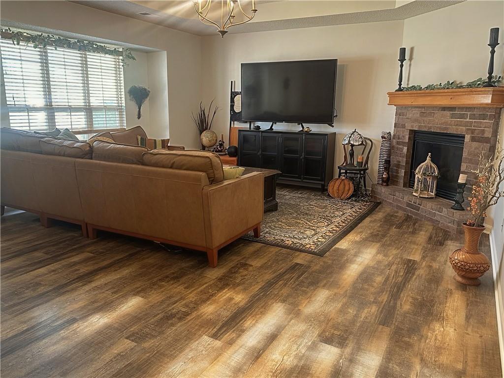 727 Country Lane Raymore, MO 64083 - Photo 5 of 18