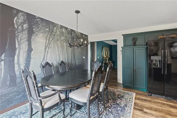$314,900 | 727 Country Lane, Raymore, MO 64083