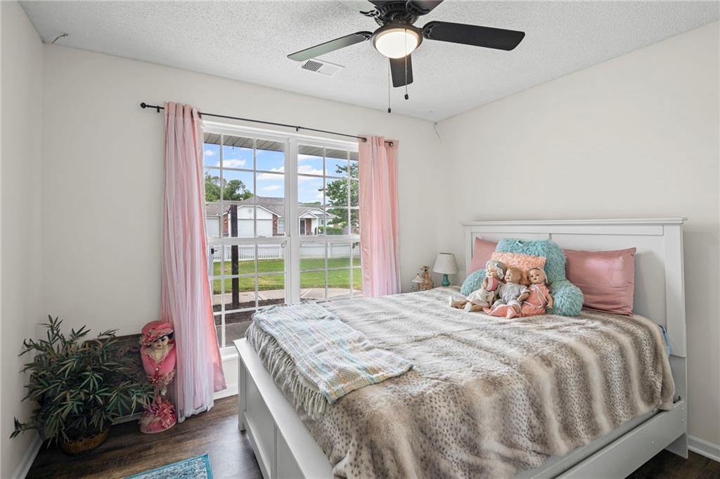 727 Country Lane Raymore, MO 64083 - Photo 10 of 18