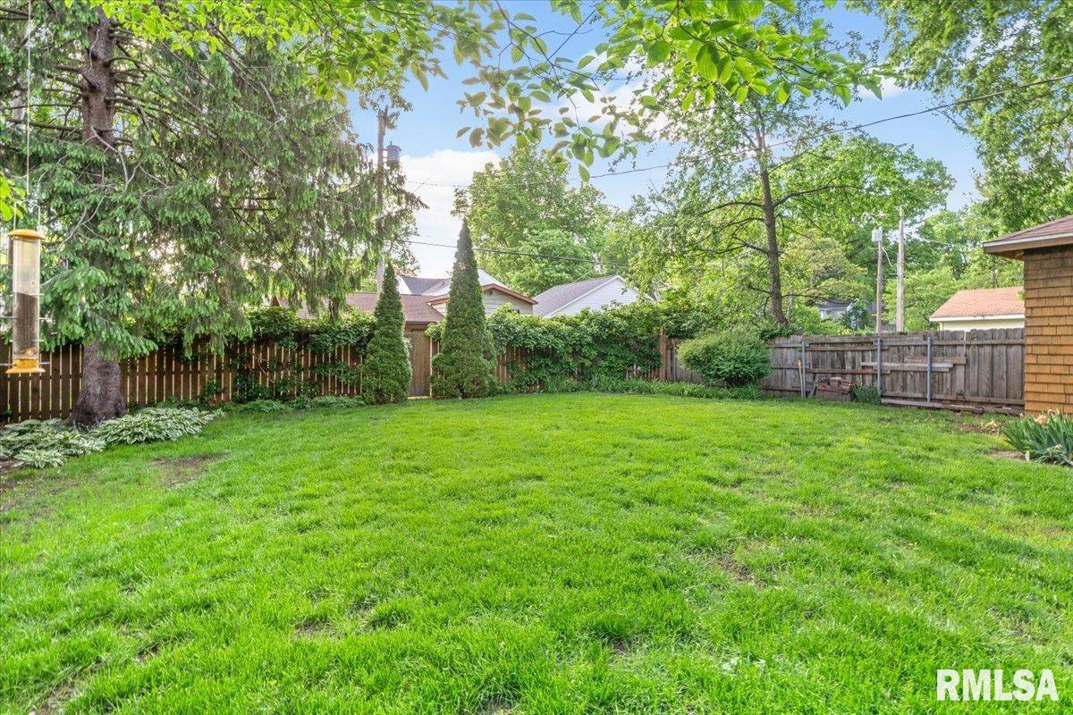 1533 Noble Avenue Springfield, IL 62704 - Photo 42 of 45