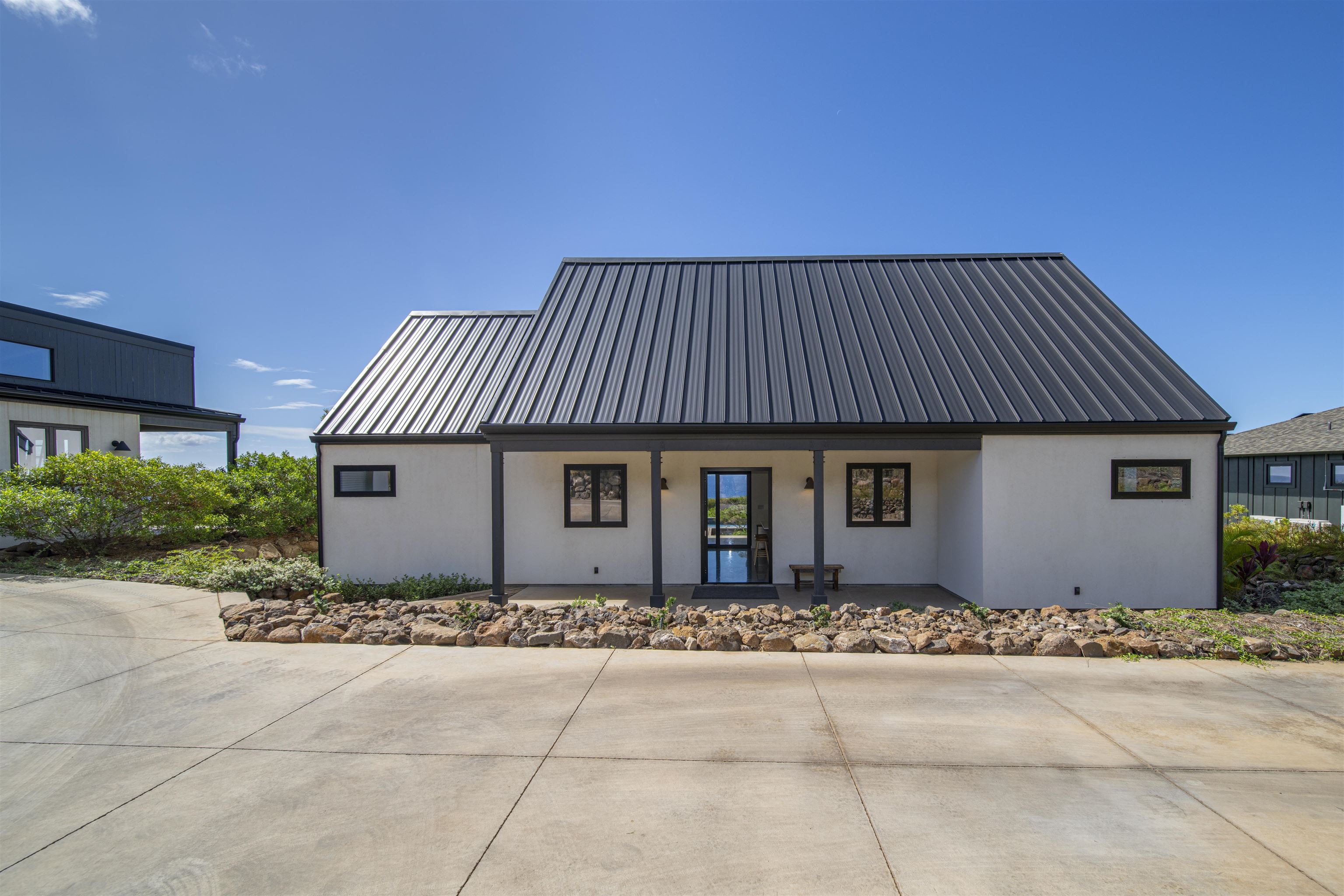 153 Haniu Street, Unit B Lahaina, HI 96761 - Photo 12 of 41 a front view of a house with yard