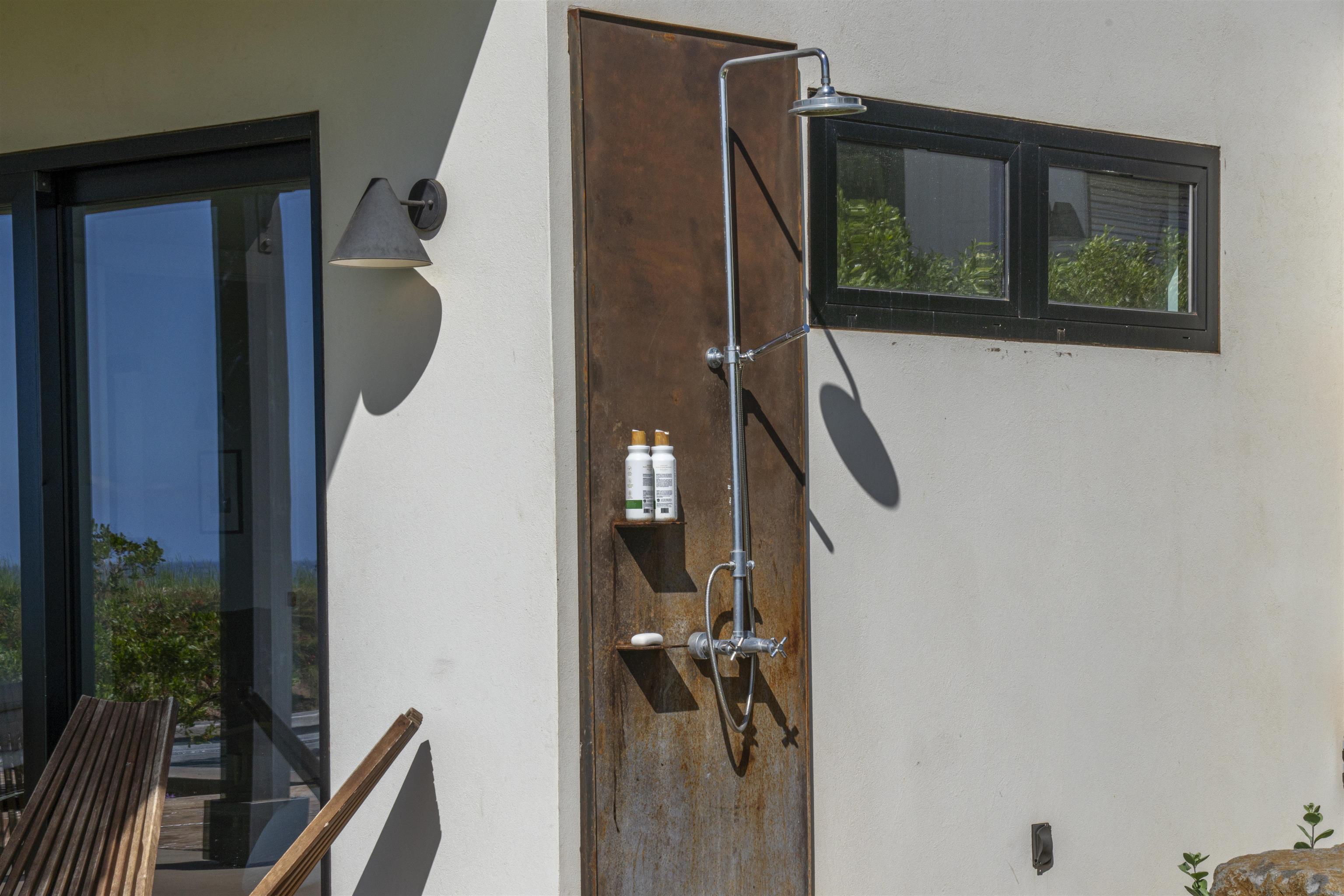 153 Haniu Street, Unit B Lahaina, HI 96761 - Photo 27 of 41 a view of walk in closet