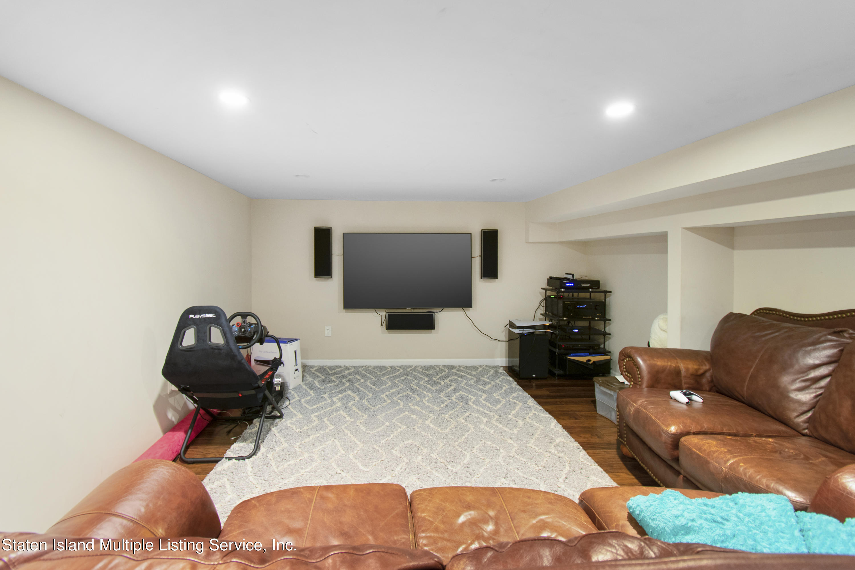 953 Willowbrook Road Staten Island, NY 10314 - Photo 30 of 31 DSC_5852