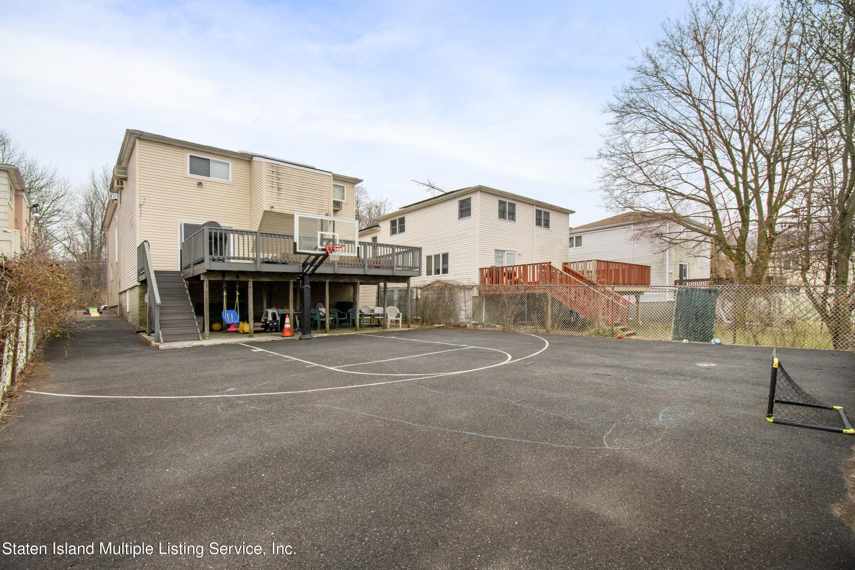 953 Willowbrook Road Staten Island, NY 10314 - Photo 3 of 31 DSC_6036