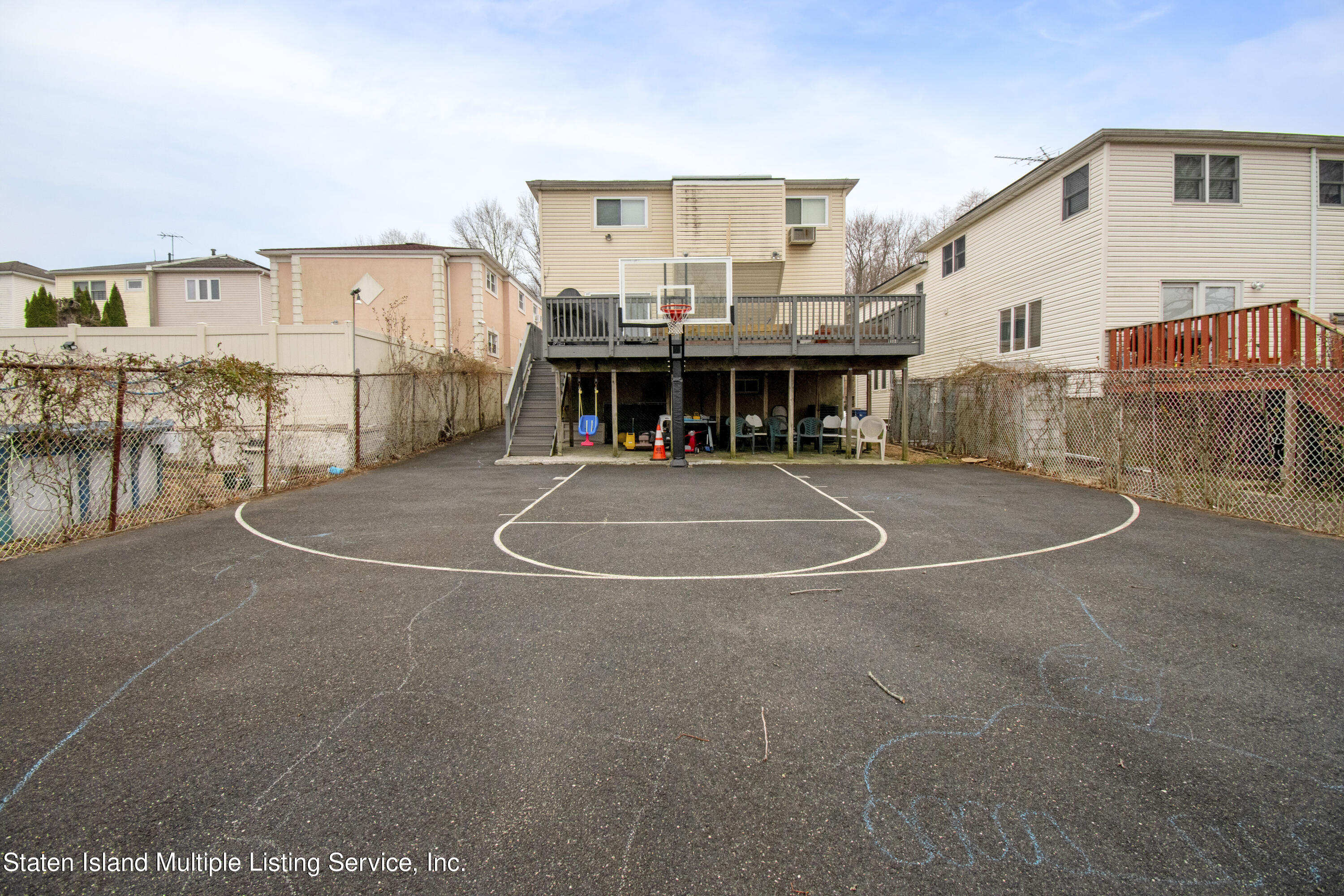 953 Willowbrook Road Staten Island, NY 10314 - Photo 4 of 31 DSC_6037