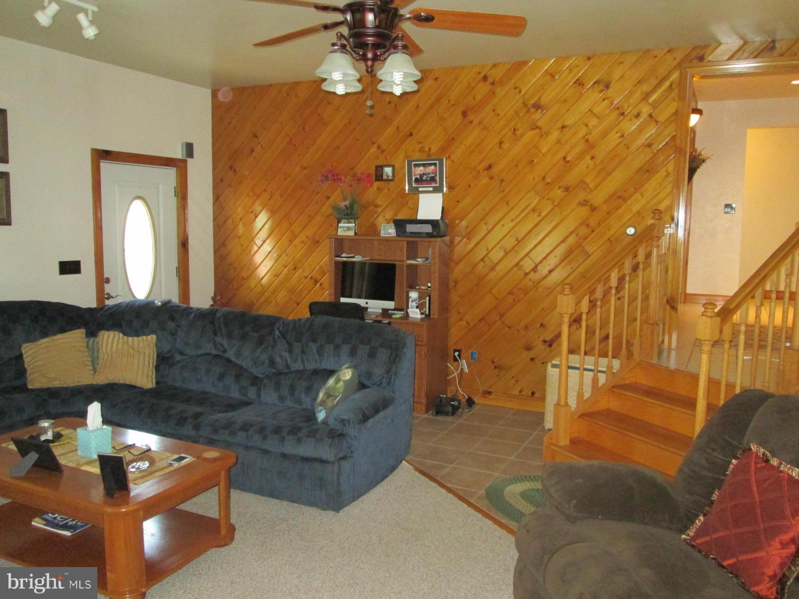 54 Pergin Farm Road Oakland, MD 21550 - Photo 9 of 29 Living Room