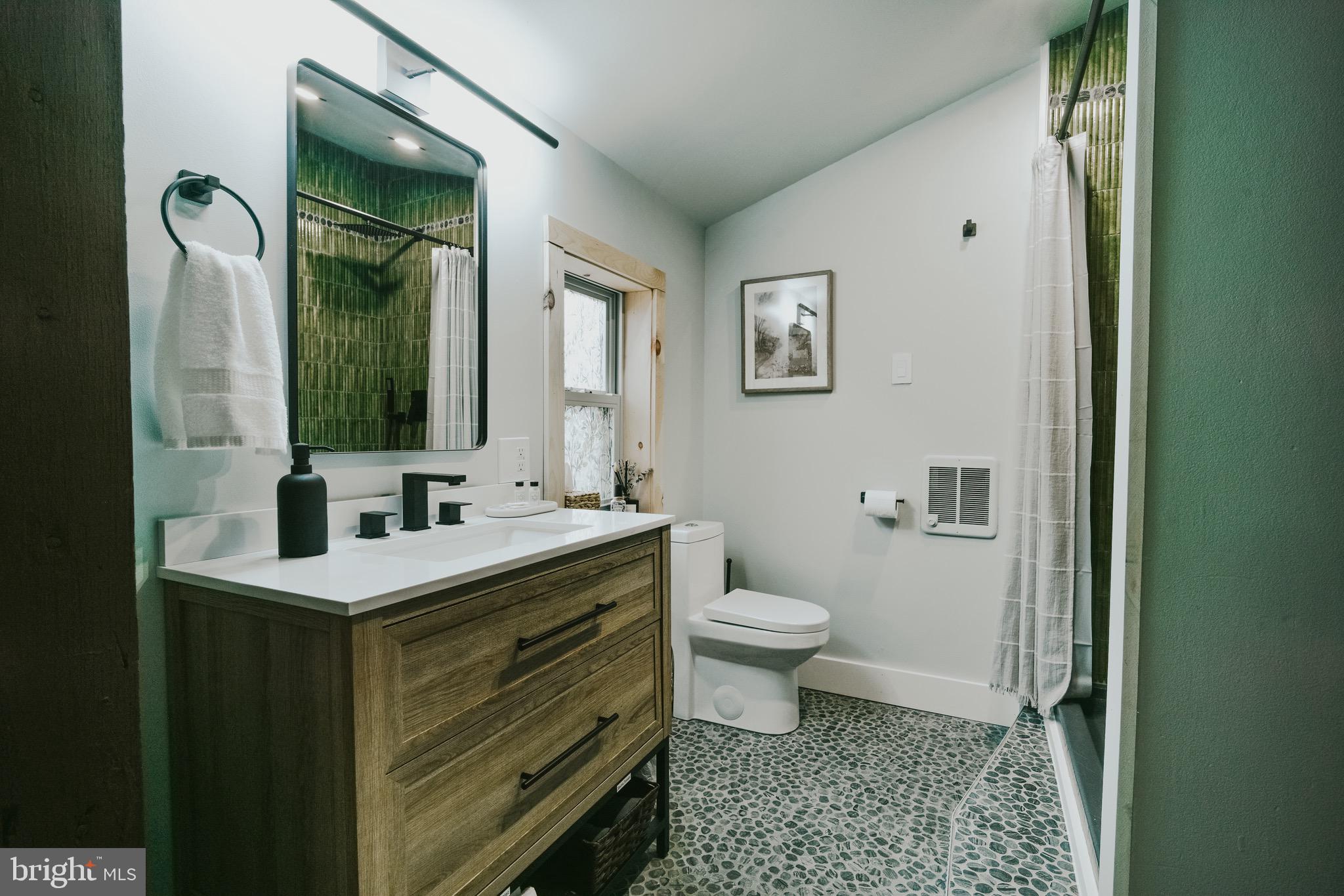 87 Pond Road Delta, PA 17314 - Photo 12 of 20 Bathroom