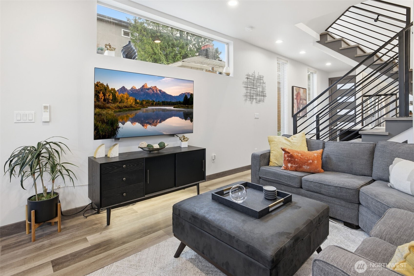 5620 California Avenue Southwest, Unit A Seattle, WA 98136 - Photo 7 of 40