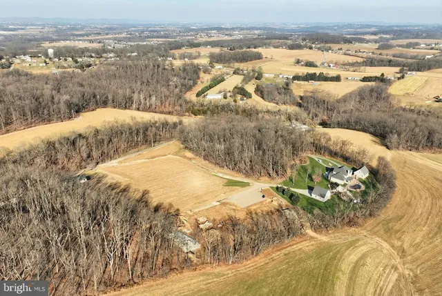 $1,525,000 | 4440 Beards School Road, Spring Grove, PA 17362