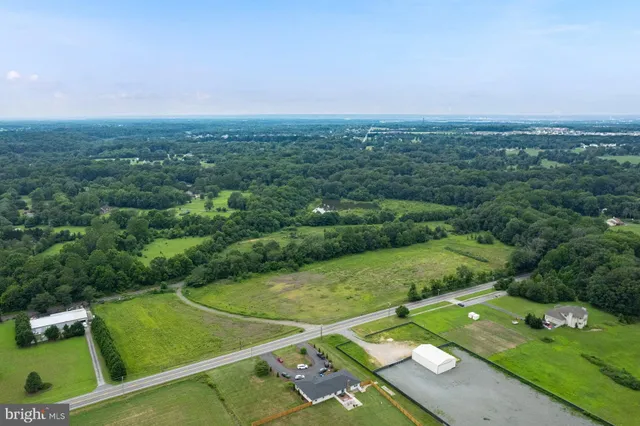 $355,000 | 555 Woodstown Road, Swedesboro, NJ 08085