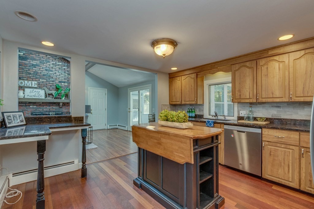 8 Hidden Valley Road Westford, MA 01886 - Photo 8 of 42 Gallery Image 8