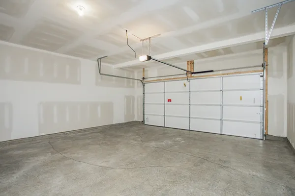 $489,990 | 2368 Williamsport Landing, Columbia, TN 38401