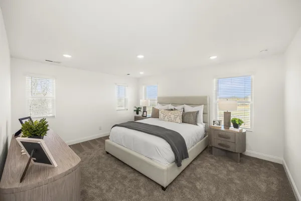 $489,990 | 2368 Williamsport Landing, Columbia, TN 38401