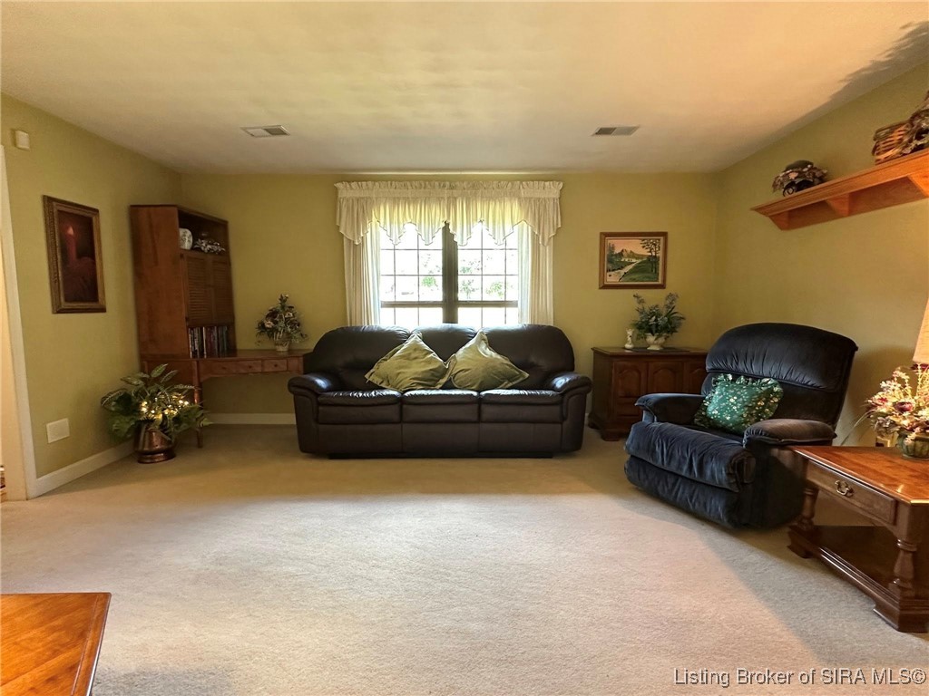 2207 West Robin Road Scottsburg, IN 47170 - Photo 32 of 80