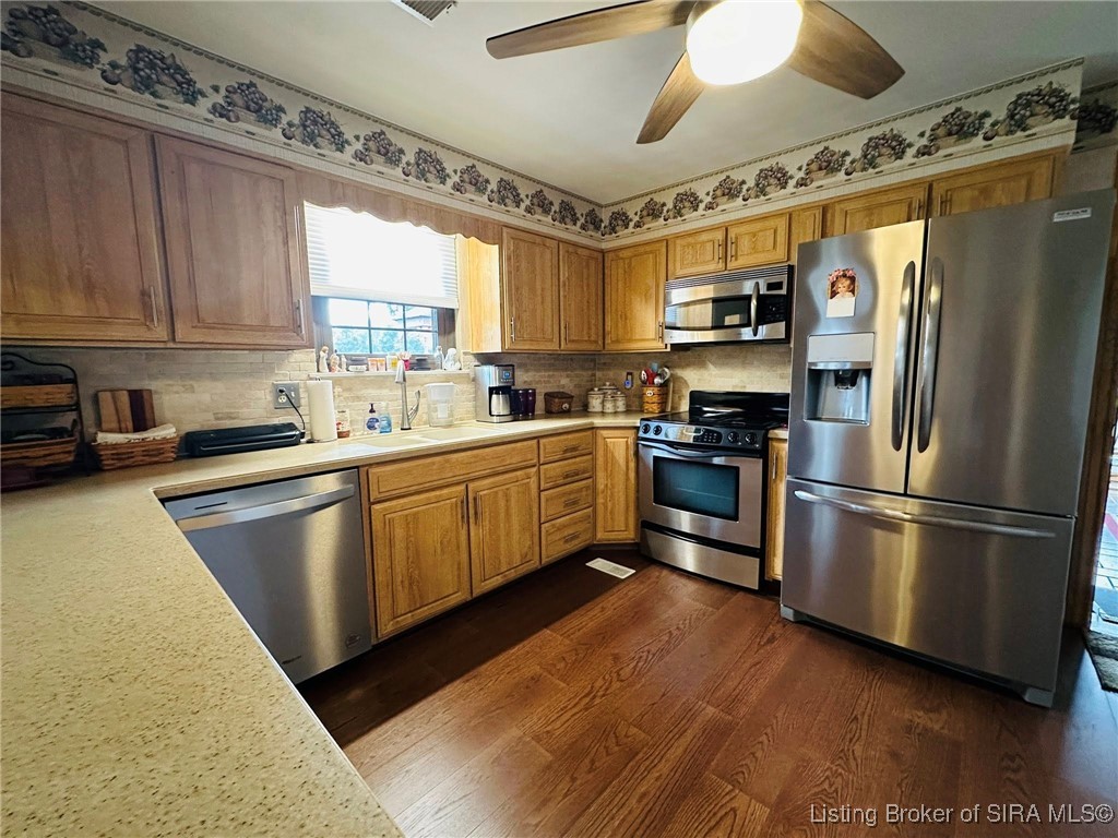 2207 West Robin Road Scottsburg, IN 47170 - Photo 36 of 80