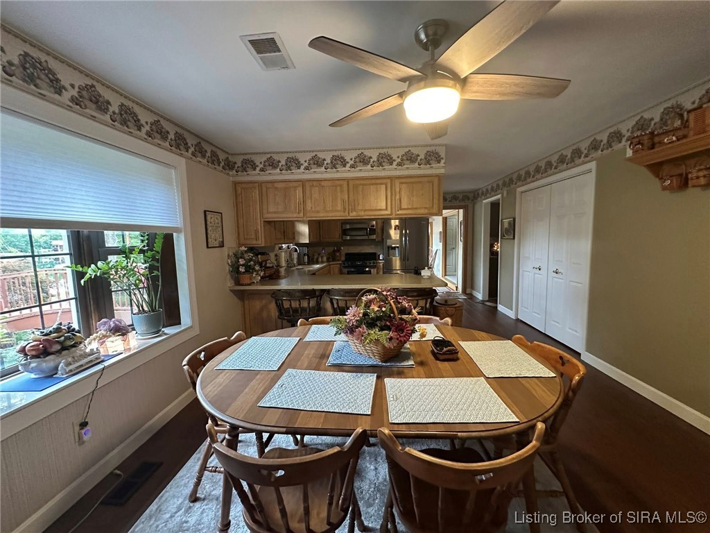 2207 West Robin Road Scottsburg, IN 47170 - Photo 39 of 80