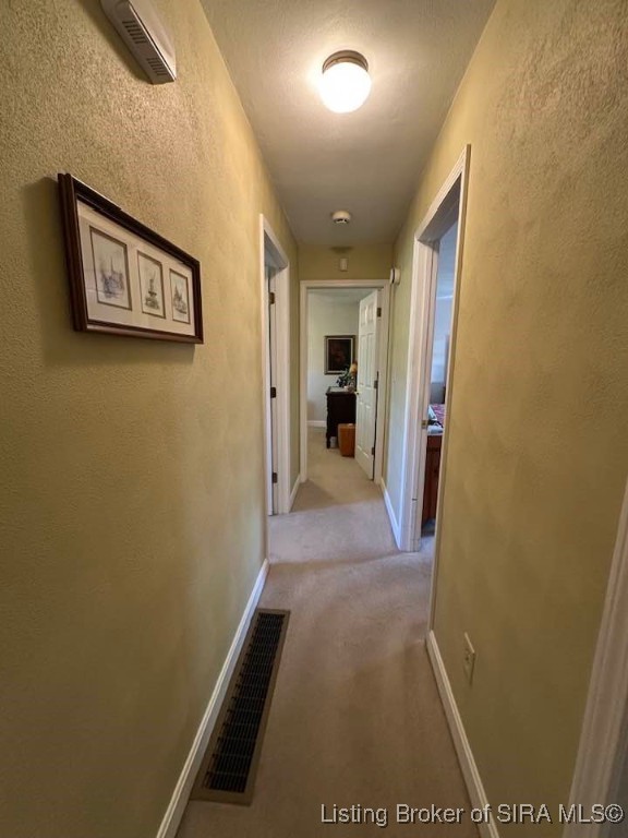 2207 West Robin Road Scottsburg, IN 47170 - Photo 56 of 80 Hallway