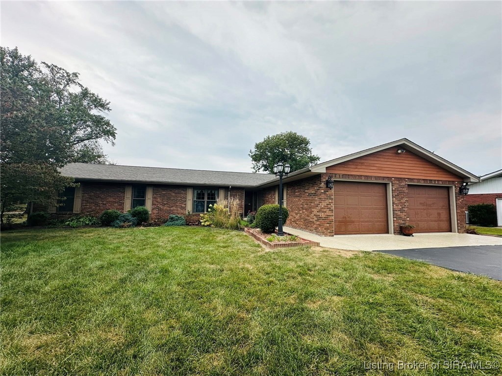2207 West Robin Road Scottsburg, IN 47170 - Photo 8 of 80 Seller has installed a Brand NEW Roof 9/8/25!