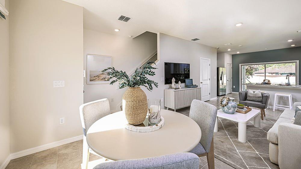 698 Gladstone Way Mount Mount Dora, FL 32757 - Photo 4 of 18