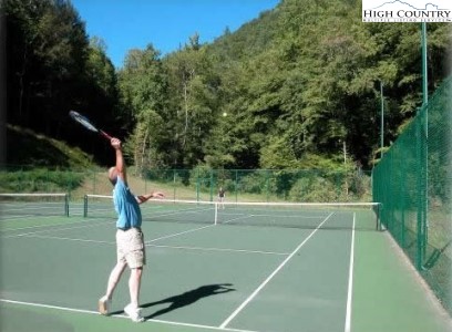 7 Wagon Ridge Road Ferguson, NC 28624 - Photo 5 of 5 a view of a tennis court