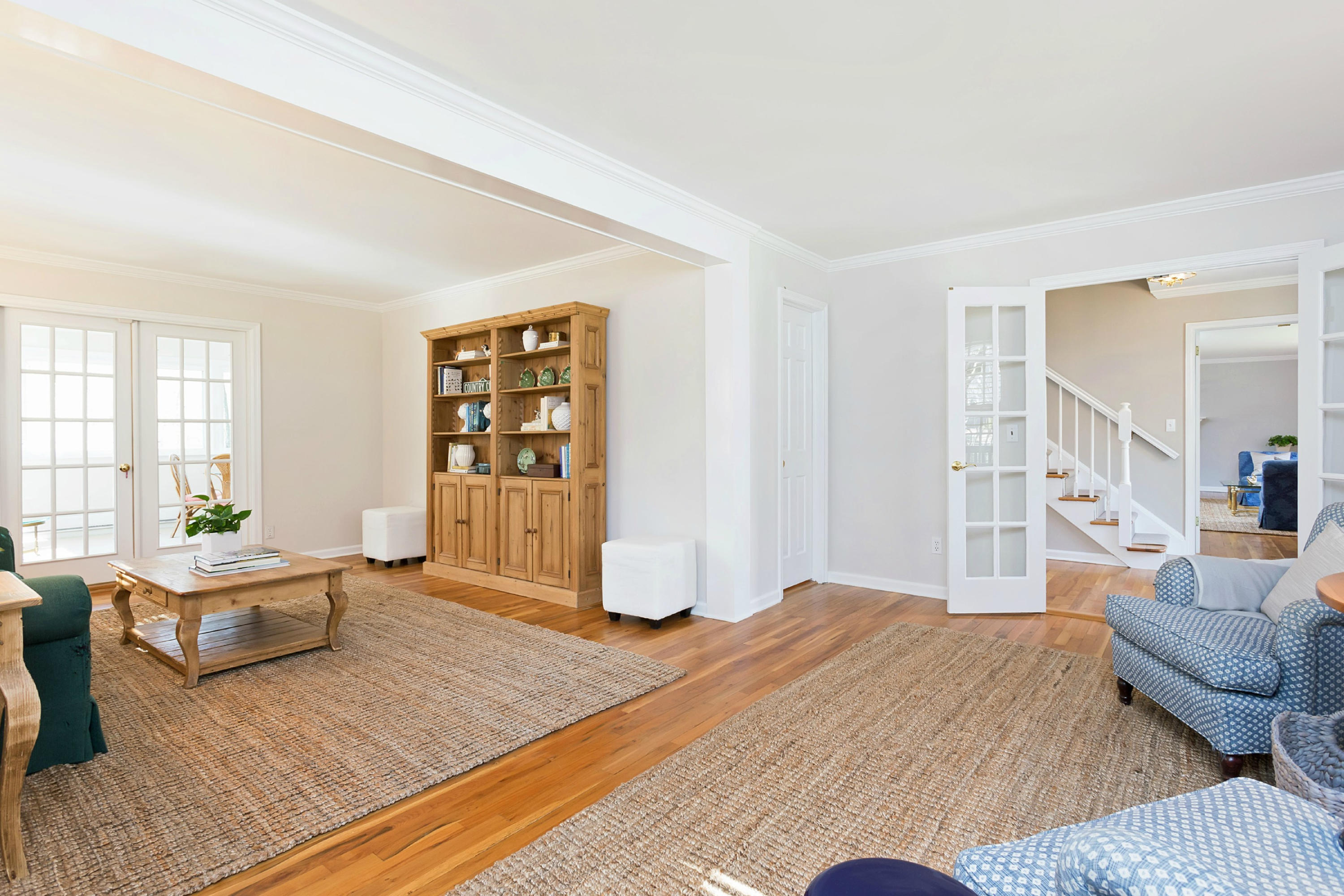 18 Country Club Road Darien, CT 06820 - Photo 13 of 29 a bedroom with a large bed and a couch