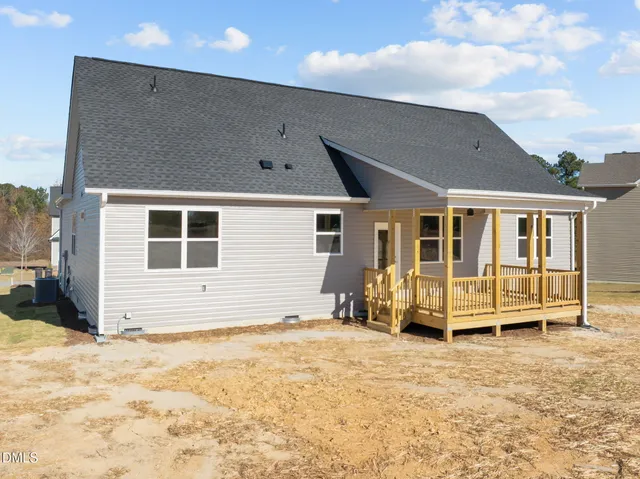 $459,000 | 25 Diamond Creek Drive, Zebulon, NC 27597