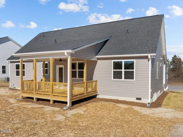 $459,000 | 25 Diamond Creek Drive, Zebulon, NC 27597