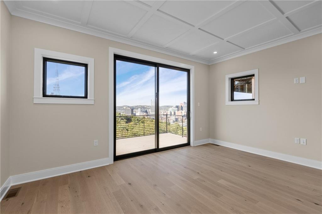 424 William Street Pittsburgh, PA 15211 - Photo 20 of 33 Gallery Image 20