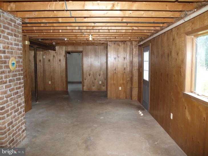 706 Ridge Avenue Ephrata, PA 17522 - Photo 3 of 11 Gallery Image 3