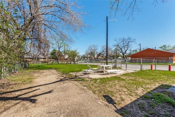 $750 | 2723 Marder Street, Dallas, TX 75215