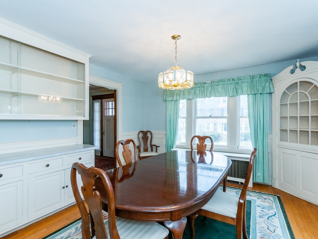 18 Lovell Road Watertown, MA 02472 - Photo 6 of 30