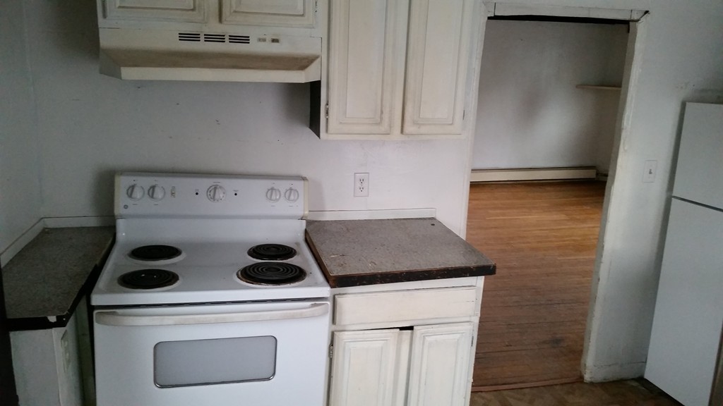 139 Pleasant Street Marblehead, MA 01945 - Photo 5 of 6