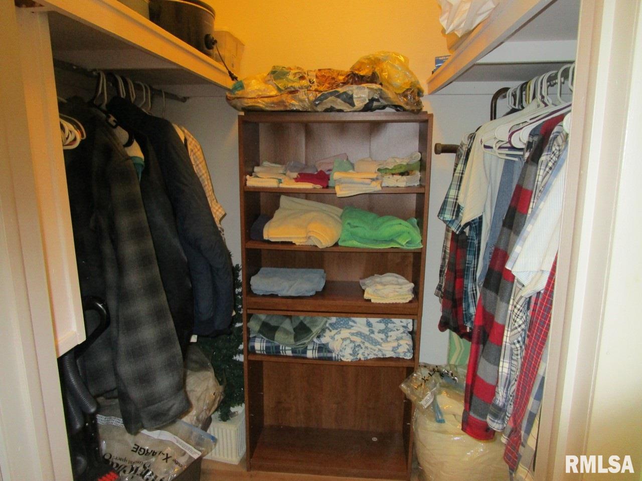 109 East 8th Street Canton, IL 61520 - Photo 42 of 50