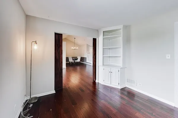 $325,000 | 7230 Adams Street, Unit D, Willowbrook, IL 60527