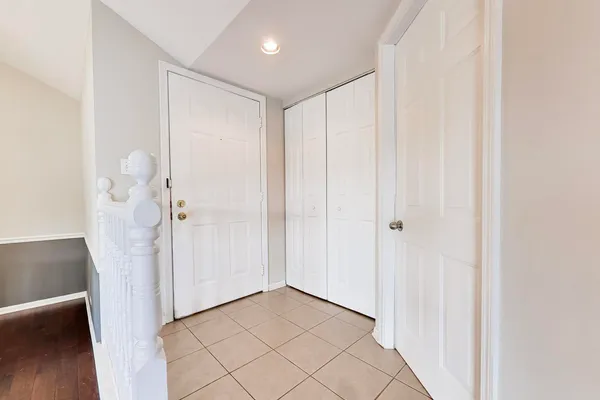 $325,000 | 7230 Adams Street, Unit D, Willowbrook, IL 60527