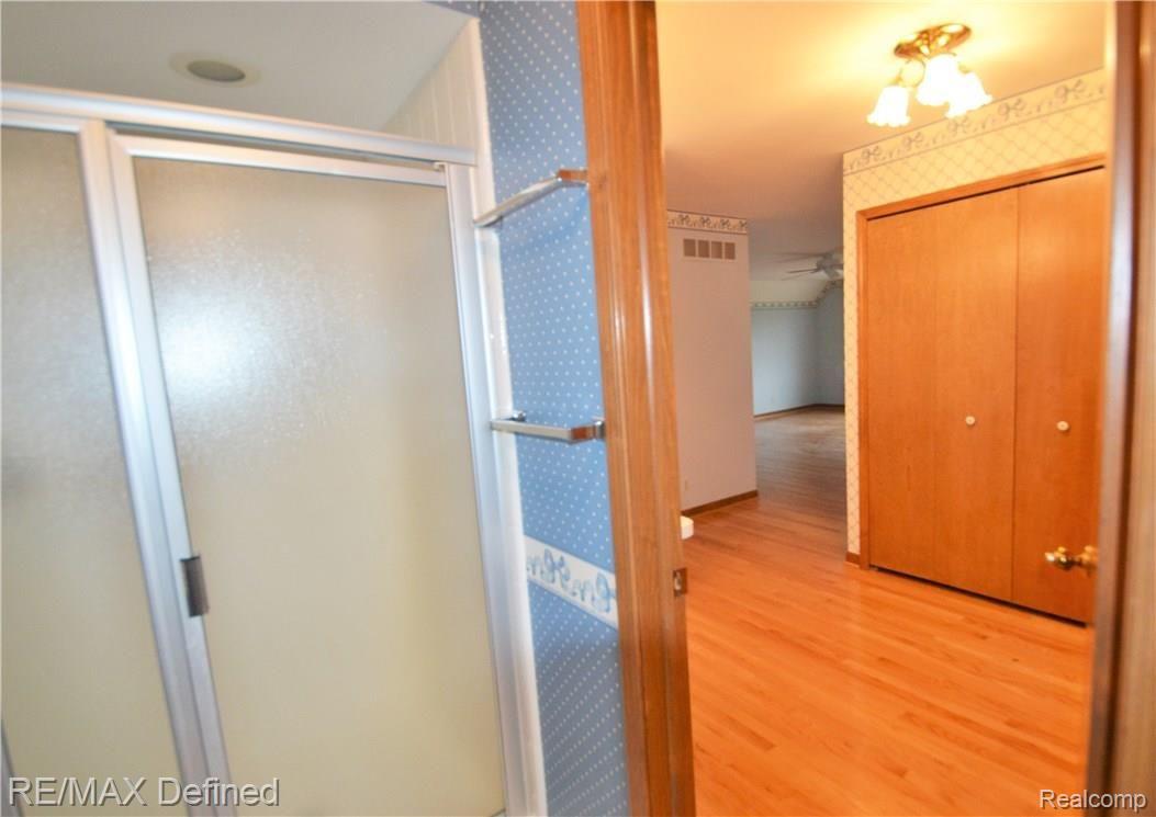 3166 Landview Drive Rochester, MI 48306 - Photo 42 of 66 DSC_0356 (2).JPG