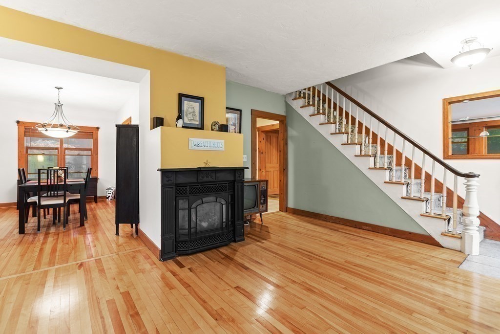 51 Thompson Street Maynard, MA 01754 - Photo 4 of 37 Gallery Image 4
