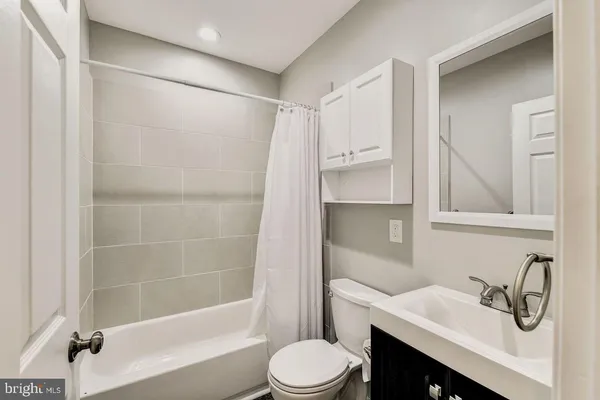 $1,500 | 2343 North College Avenue, Unit 2, Philadelphia, PA 19121