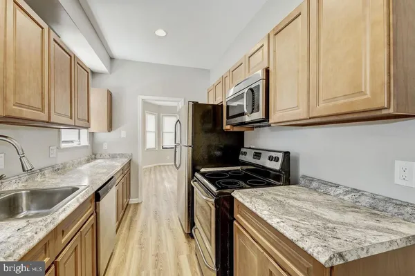 $1,500 | 2343 North College Avenue, Unit 2, Philadelphia, PA 19121